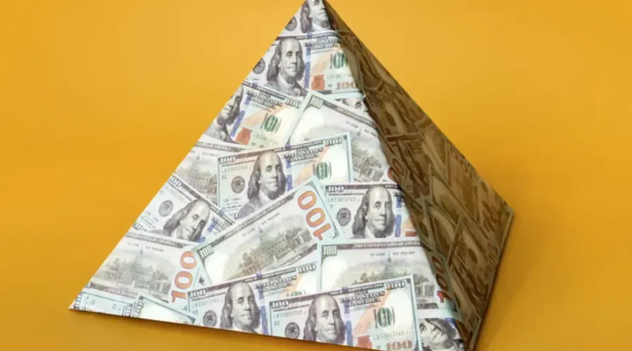 ¿Dinero fácil? ¡Cuidado, podrías ser víctima de estafa!