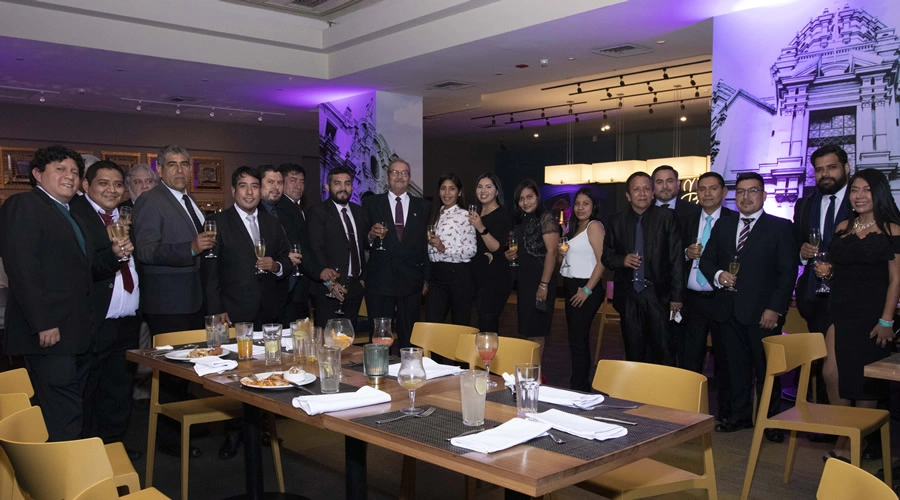 Cena de bienvenida a los nuevos asociados de CPL en el hotel Sheraton